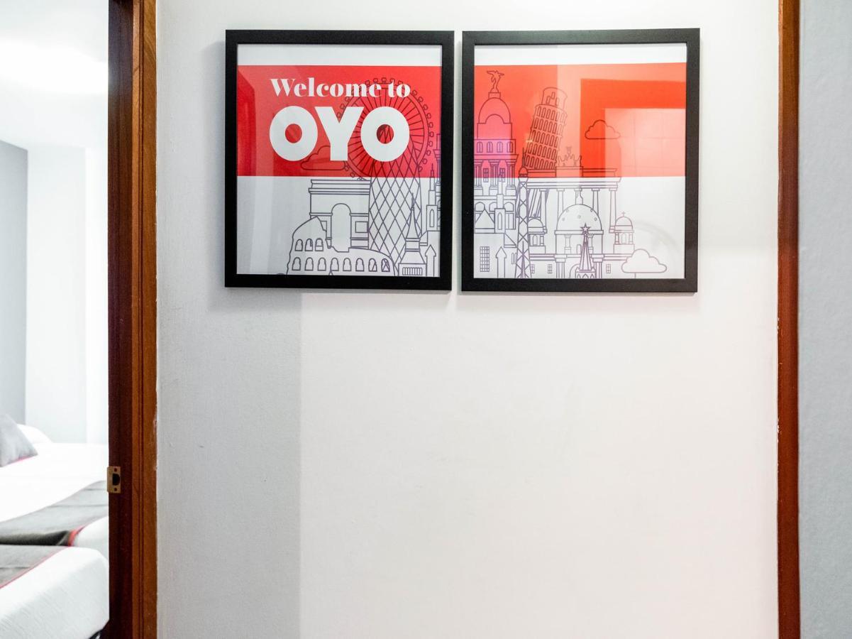 Oyo Hospedaje La Tita سانتياغو دي كومبوستيلا المظهر الخارجي الصورة