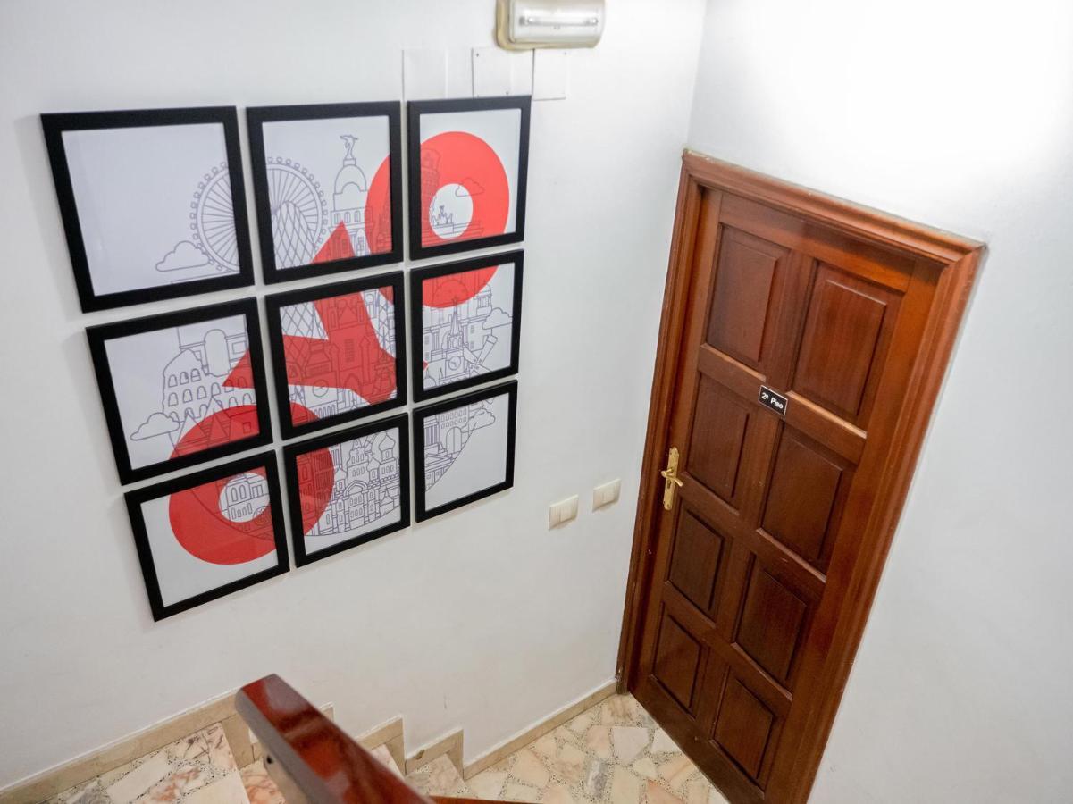 Oyo Hospedaje La Tita سانتياغو دي كومبوستيلا المظهر الخارجي الصورة